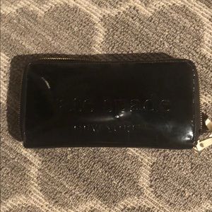Wallet black patent used hot pink interior